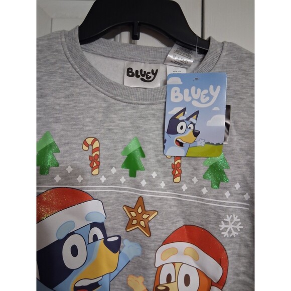 NWT Women's Christmas Shoppe Bluey Merry Christmas Sweatshirt Size L - Picture 2 of 6